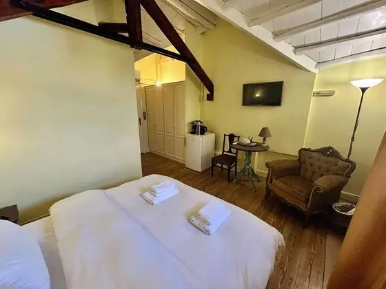 Mansion Loft with Partial Sea View