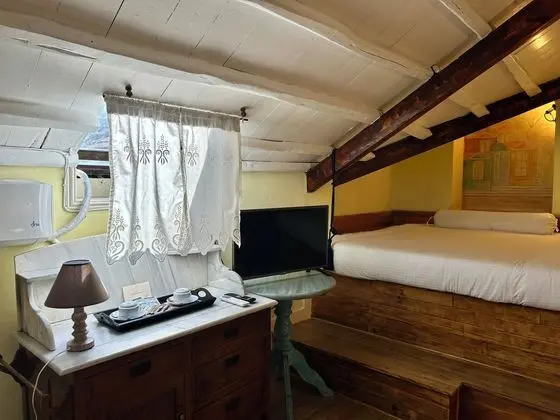 Mansion Loft with Partial Sea View