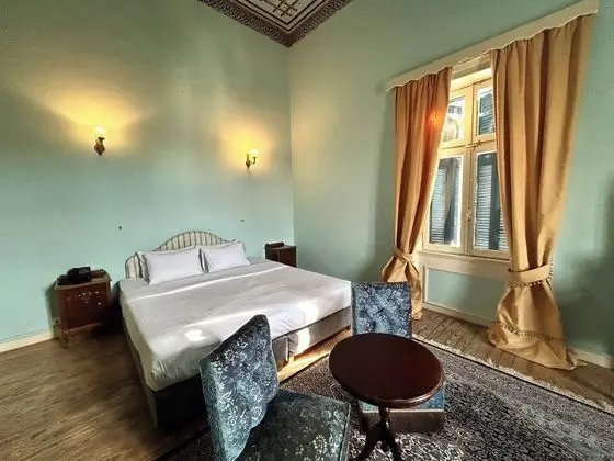 Mansion Superior Suite with Jetted Tub and Pool View