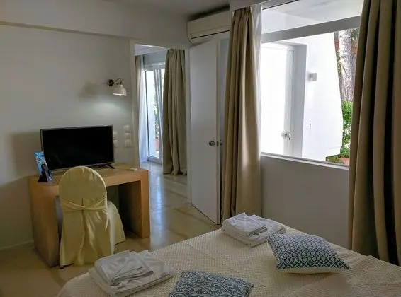 One Bedroom Apartment with Pool or Garden View