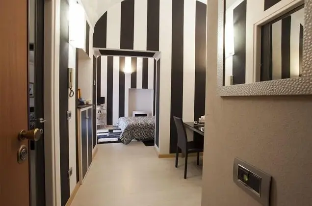 Süit (Black)