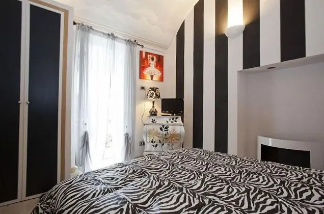 Süit (Black)