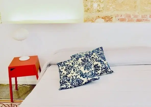 Deluxe Tek Büyük Yataklı Oda (Angelica)