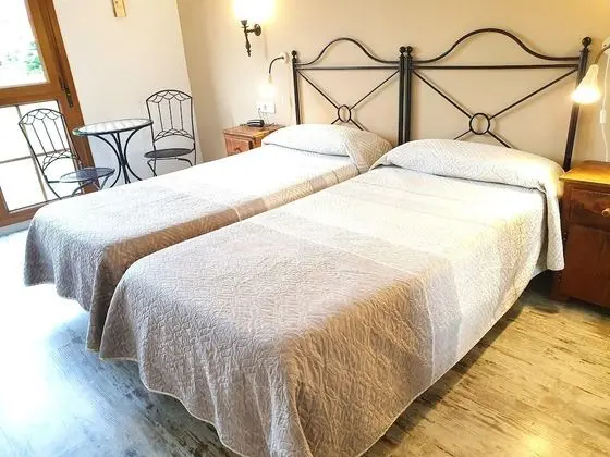 Standard Tek Büyük veya İki Ayrı Yataklı Oda