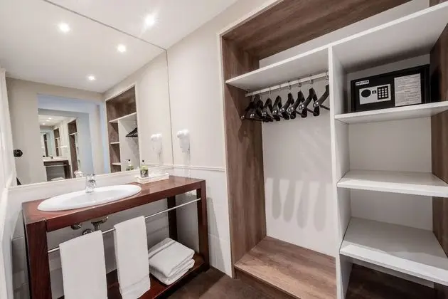 Tek Büyük Yataklı Oda