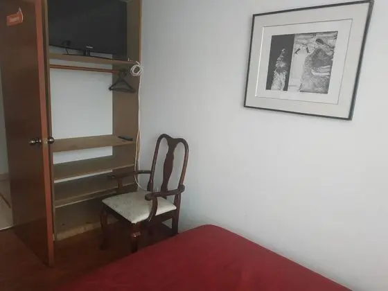 Tek Büyük Yataklı Oda, Ortak Banyo