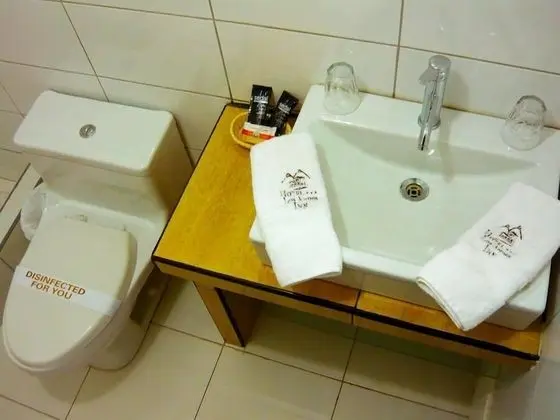 Tek Büyük Yataklı Oda, 2 Tek Kişilik Yatak