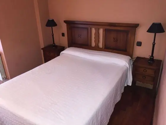 Tek Büyük Yataklı Oda, 1 Çift Kişilik Yatak