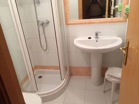 Tek Büyük Yataklı Oda, 1 Çift Kişilik Yatak