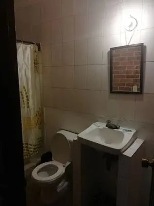 Basic Üç Kişilik Oda, Birden Çok Yatak, Sigara İçilmez