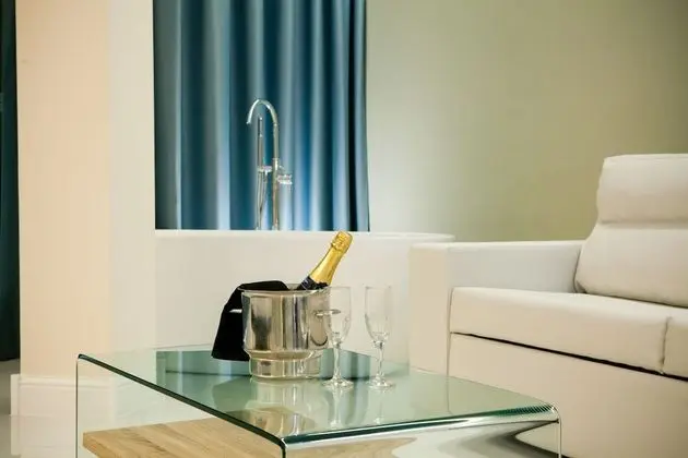 Junior Tek Büyük Yataklı Oda, 1 Büyük (Queen) Boy Yatak