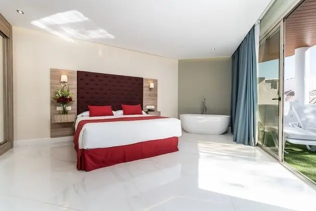 Junior Tek Büyük Yataklı Oda, 1 Büyük (Queen) Boy Yatak