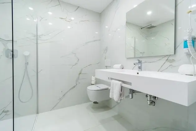 Junior Tek Büyük Yataklı Oda, 1 Büyük (Queen) Boy Yatak