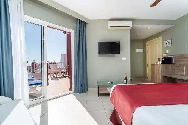 Superior Oda, Teras, Kısmi Deniz Manzarası