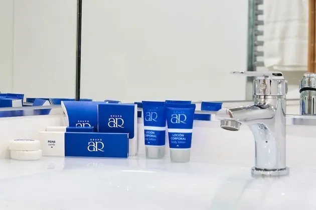 Family Tek Büyük Yataklı Oda (2 Adults + 2 Children)