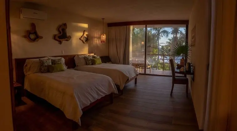 Suite 2 Camas