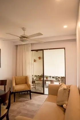 Master Suite, 2 bedrooms