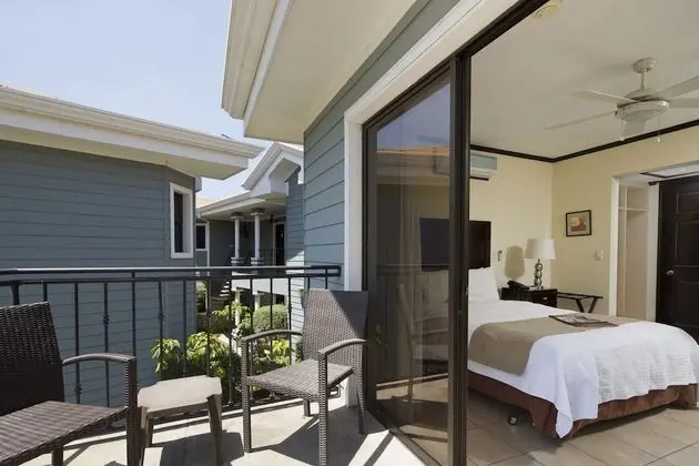 Master Suite, 2 bedrooms