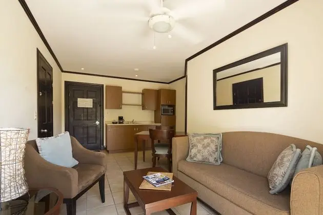 Master Suite, 2 bedrooms