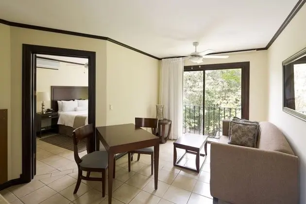 Master Suite, 2 bedrooms