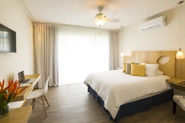 Standard Deluxe
