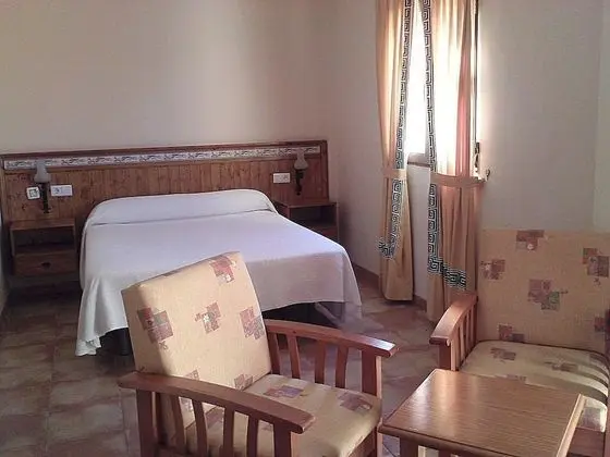 Tek Büyük Yataklı Oda