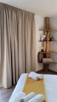 Premium Tek Büyük Yataklı Oda