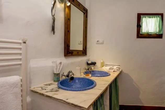 Luxury Tek Büyük veya İki Ayrı Yataklı Oda, 1 En Büyük (King) Boy Yatak, Balkon, Dağ Manzaralı