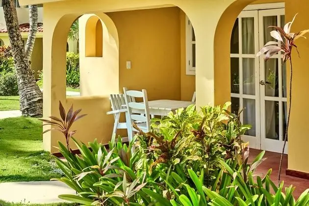 Los Corales Villas Beach View Junior Suite