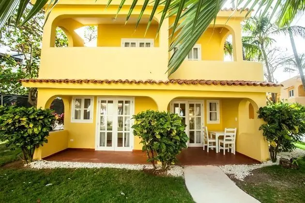 Los Corales Villas Beach View Junior Suite