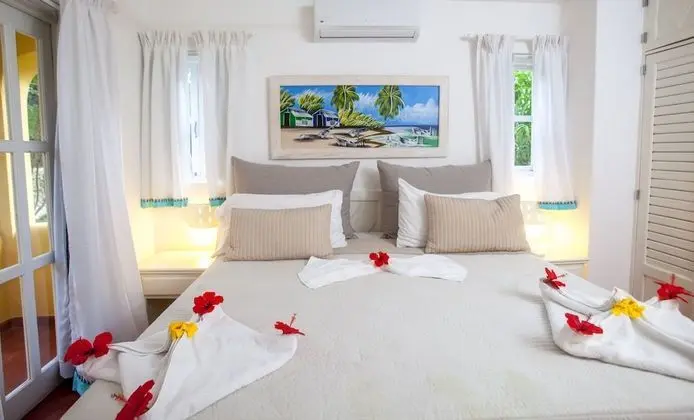 Los Corales Villas Beach View Superior Suite