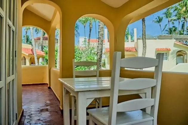 Los Corales Villas Beach View Superior Suite