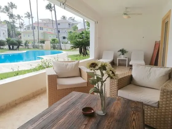 Comfort Apart Daire, 2 Yatak Odası, Havuz Manzaralı, Havuz Kenarı