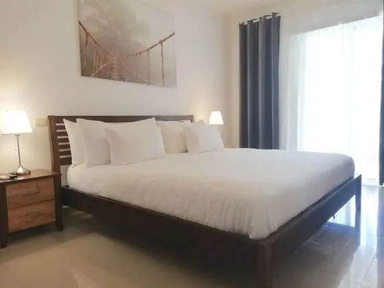 Comfort Apart Daire, 2 Yatak Odası, Havuz Manzaralı, Havuz Kenarı
