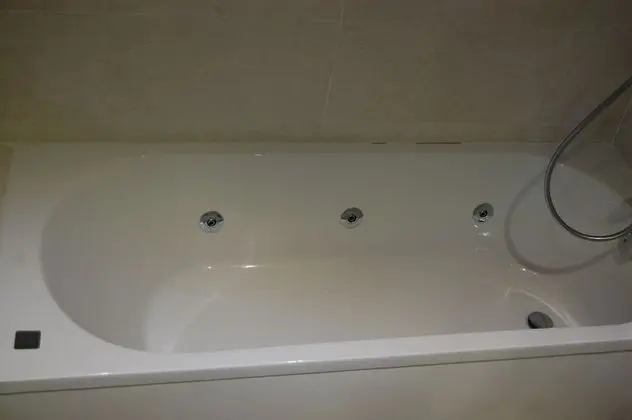 Deluxe Tek Büyük Yataklı Oda, Bahçe Manzaralı (Jara)