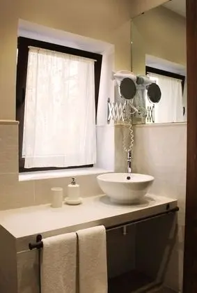 Deluxe Tek Büyük Yataklı Oda, Bahçe Manzaralı (Jara)