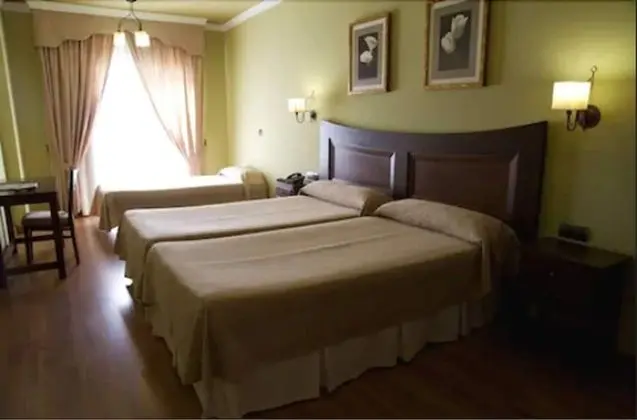 Üç Kişilik Oda, Balkon