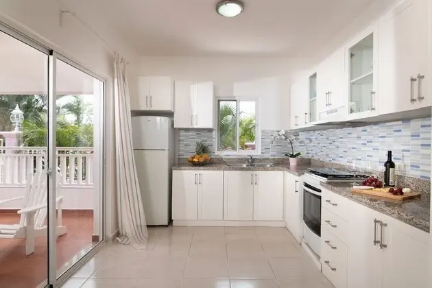 Standard One Bedroom & One Bathroom