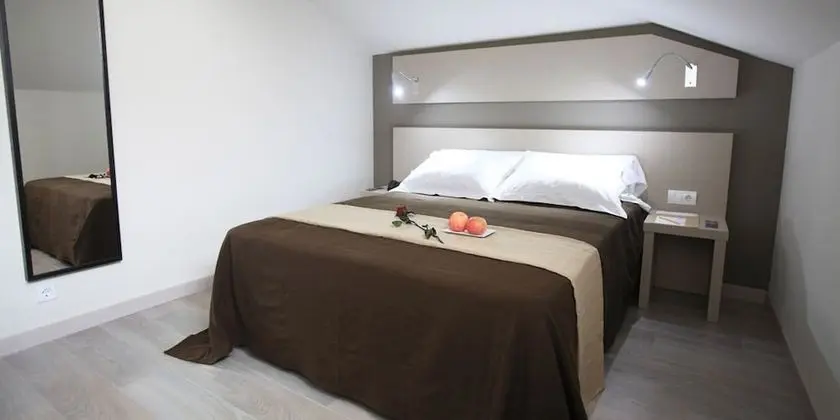 Standard Büyük Yataklı Tek Kişilik Oda