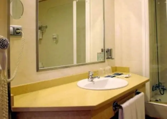 Superior Tek Büyük Yataklı Oda