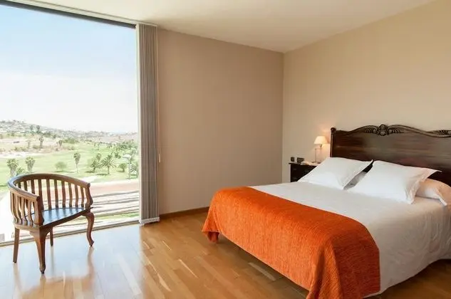 Deluxe Oda (3 Bedrooms)