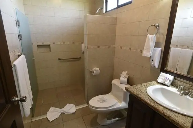 Standard Oda, Engellilere Uygun, Dağ Manzaralı