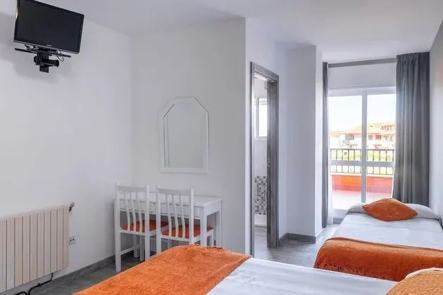 Üç Kişilik Oda, Teras