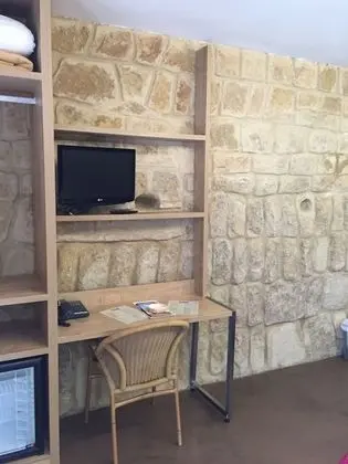Üç Kişilik Oda