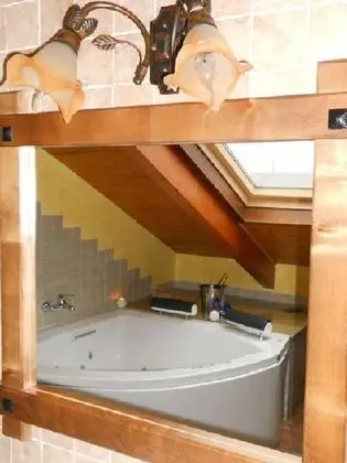 Tek Büyük veya İki Ayrı Yataklı Oda