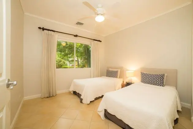 Deluxe Apart Daire, 2 Banyolu, Bahçe Manzaralı