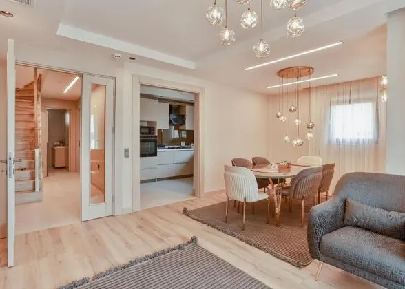 Penthouse, Kara ve Havuz Manzaralı, Aileye Özel