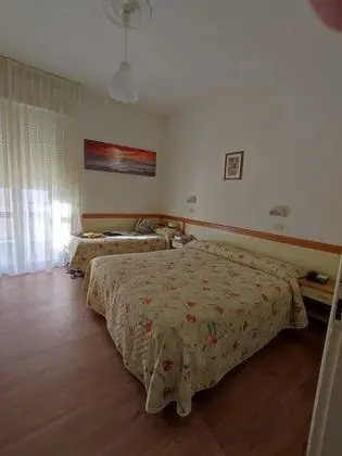 Standard Üç Kişilik Oda