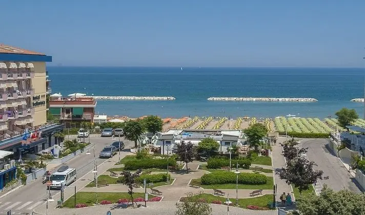 Standard Dört Kişilik Oda, Deniz Manzaralı
