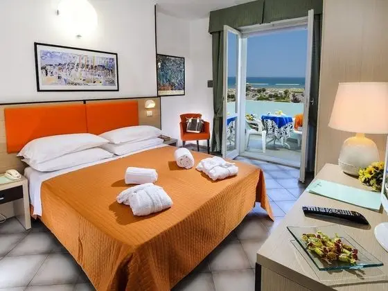 Standard Tek Büyük veya İki Ayrı Yataklı Oda, Deniz Manzaralı